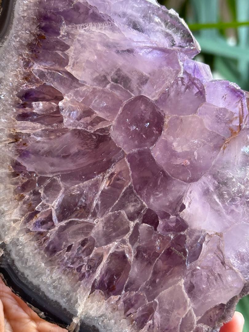 ウルグアイ産　極太ラベンダーアメジストスライス　872g 台座付き　ワイルド