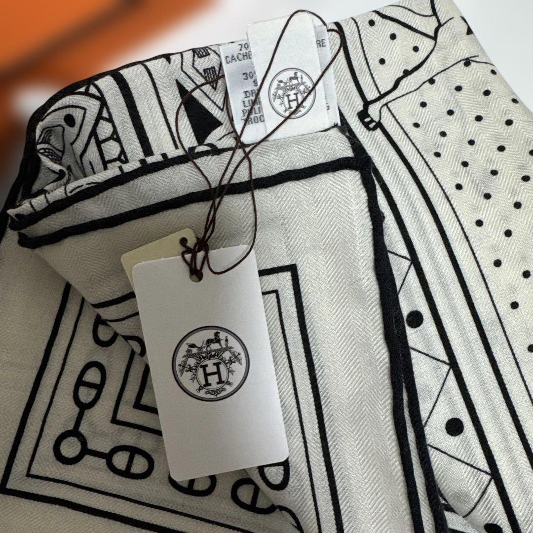 新品未使用 エルメス　カレジェアン　シュヴァル・ドゥ・クール　140 白黒