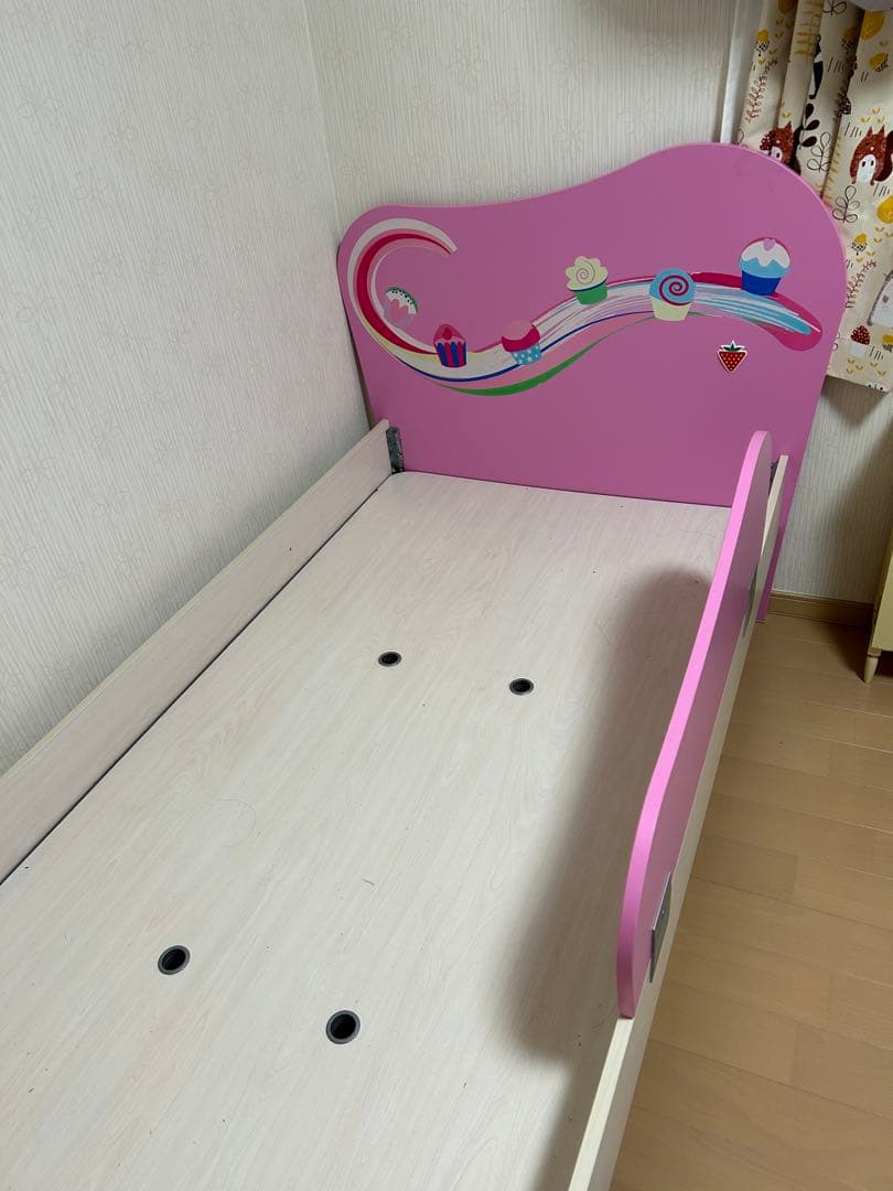 チレキ、ベッド