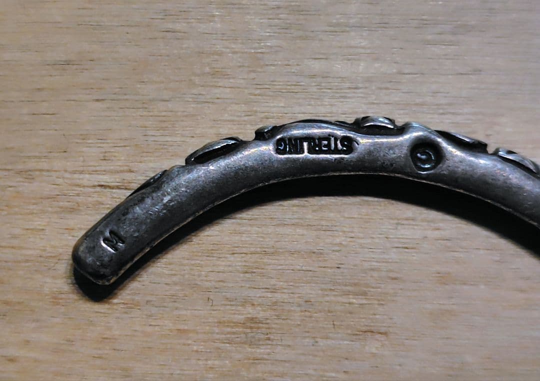 【BEAMS】Bill Wall Leather ThinCrossBangle