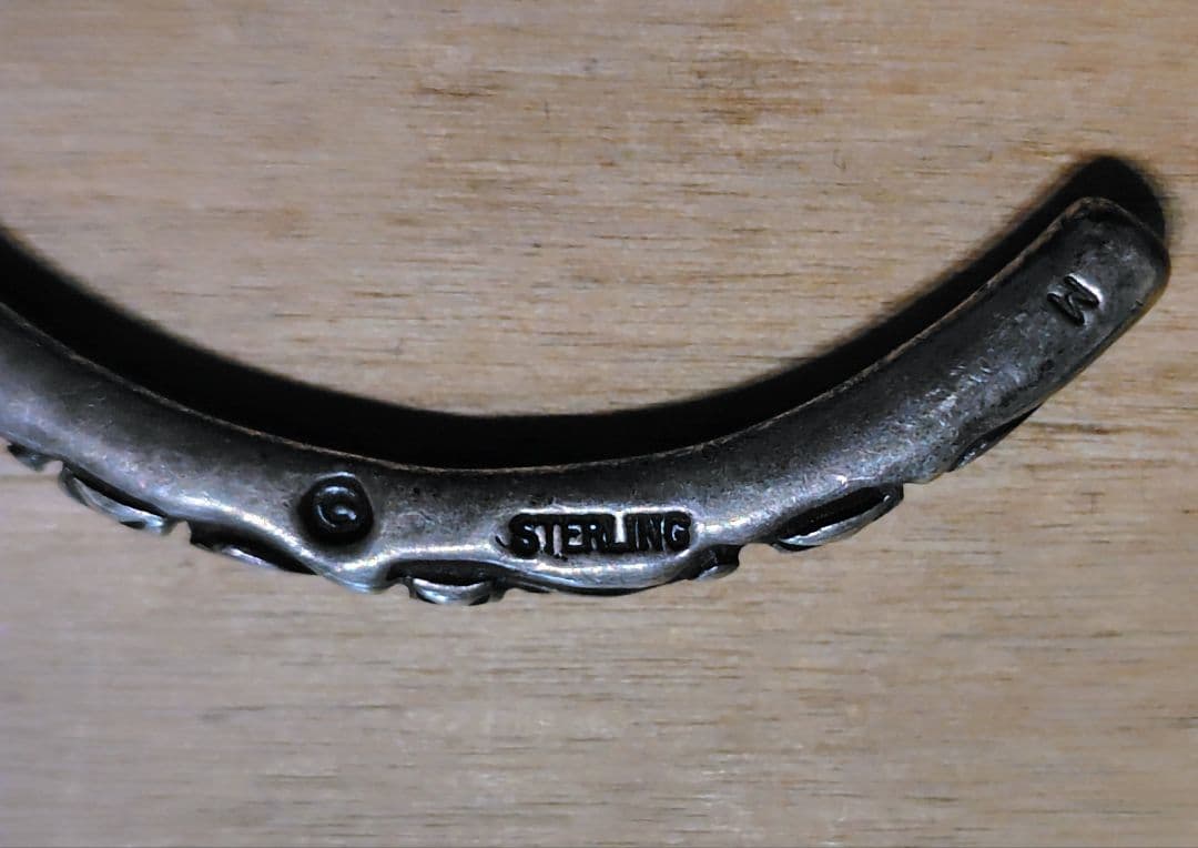 【BEAMS】Bill Wall Leather ThinCrossBangle