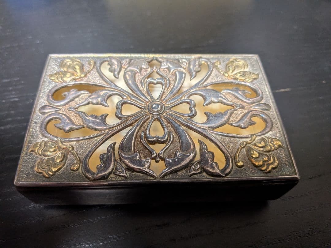 わ*ん様 銀製　アクセサリーケース