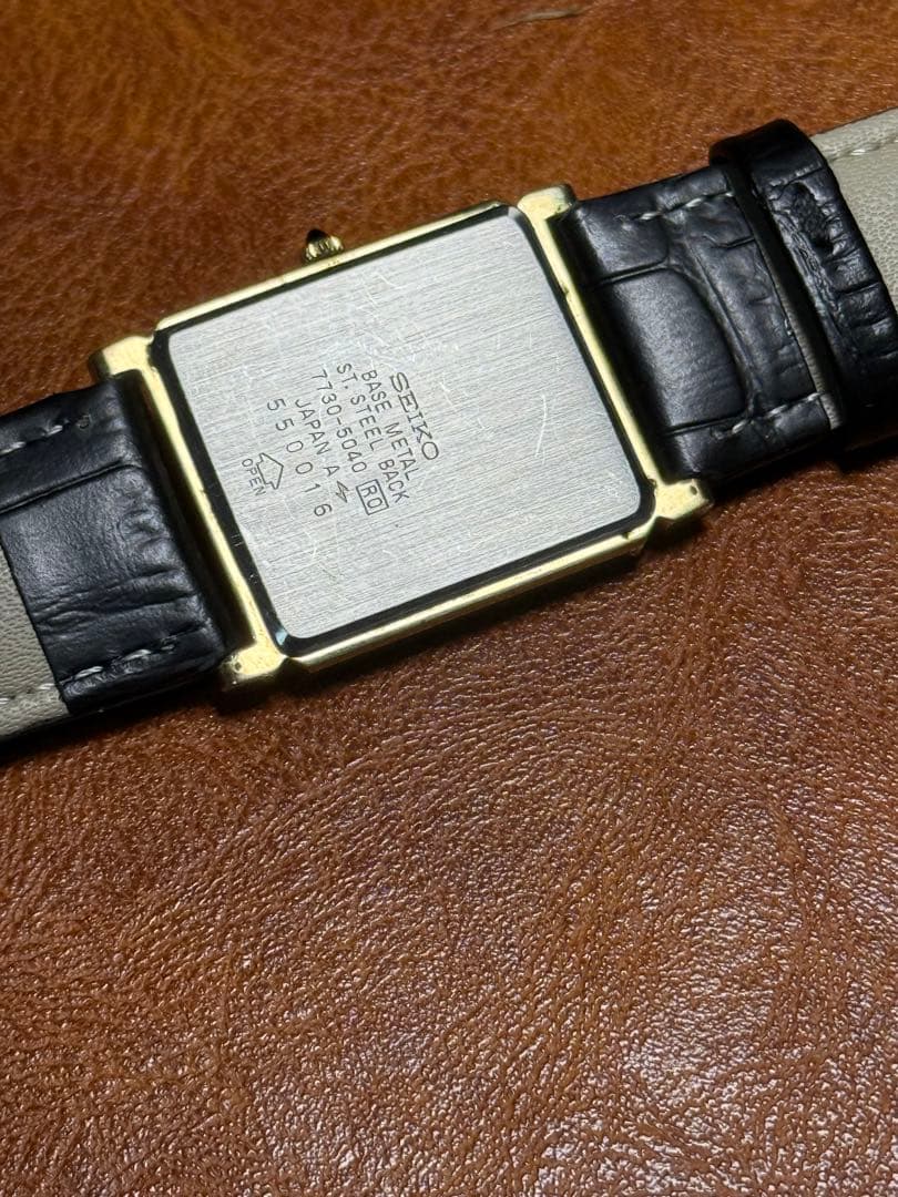 A134 希少 稼動品 SEIKO DOLCE レクタンギュラー80年代