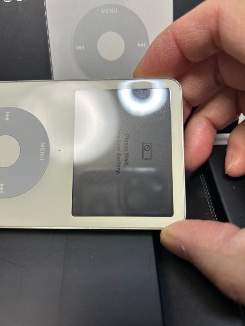 ▪️放出▪️Apple iPod 30GB本体と付属品※ジャンク扱い