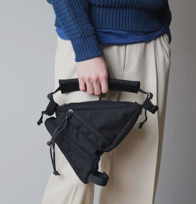 バッグ AURALEE NYLON SADDLE BAG MADE BY AETA