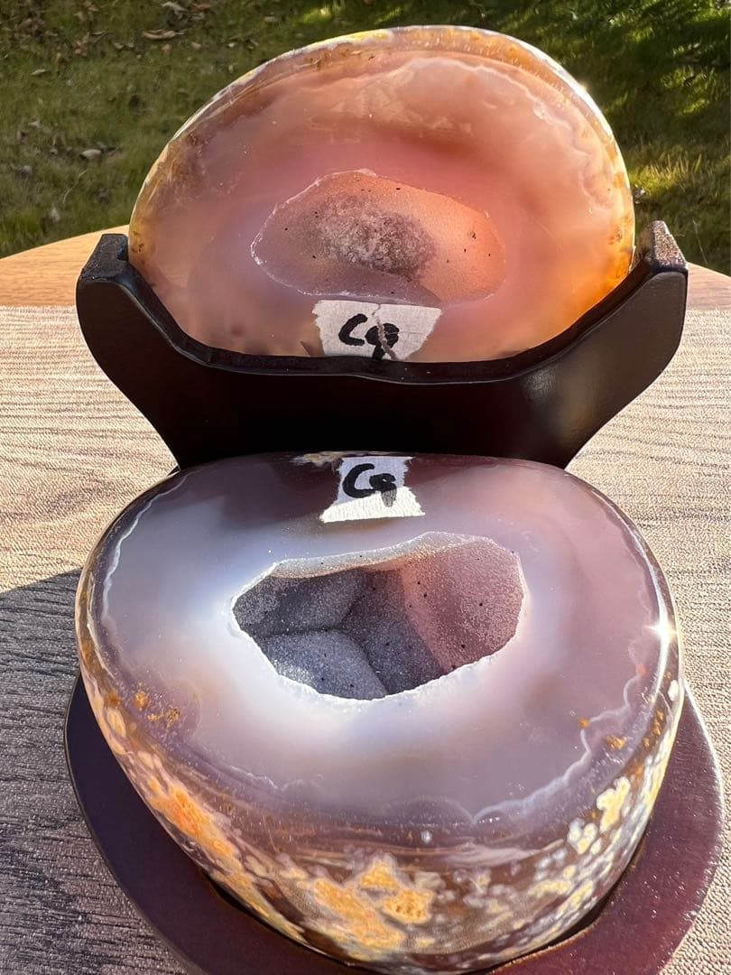 C9トレジャーメノウ 台付き 瑪瑙 風水 聚宝盆アゲート