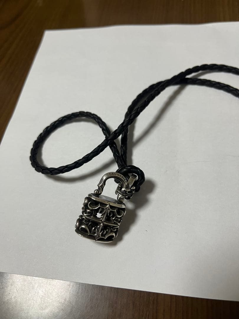 s　ディールデザイン ペルソナパドロック ペンダント 本革チョーカー