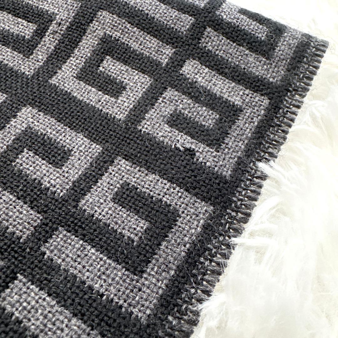 yvnlazy着用モデル✨ジバンシー リバーシブル　2way マフラー　4G