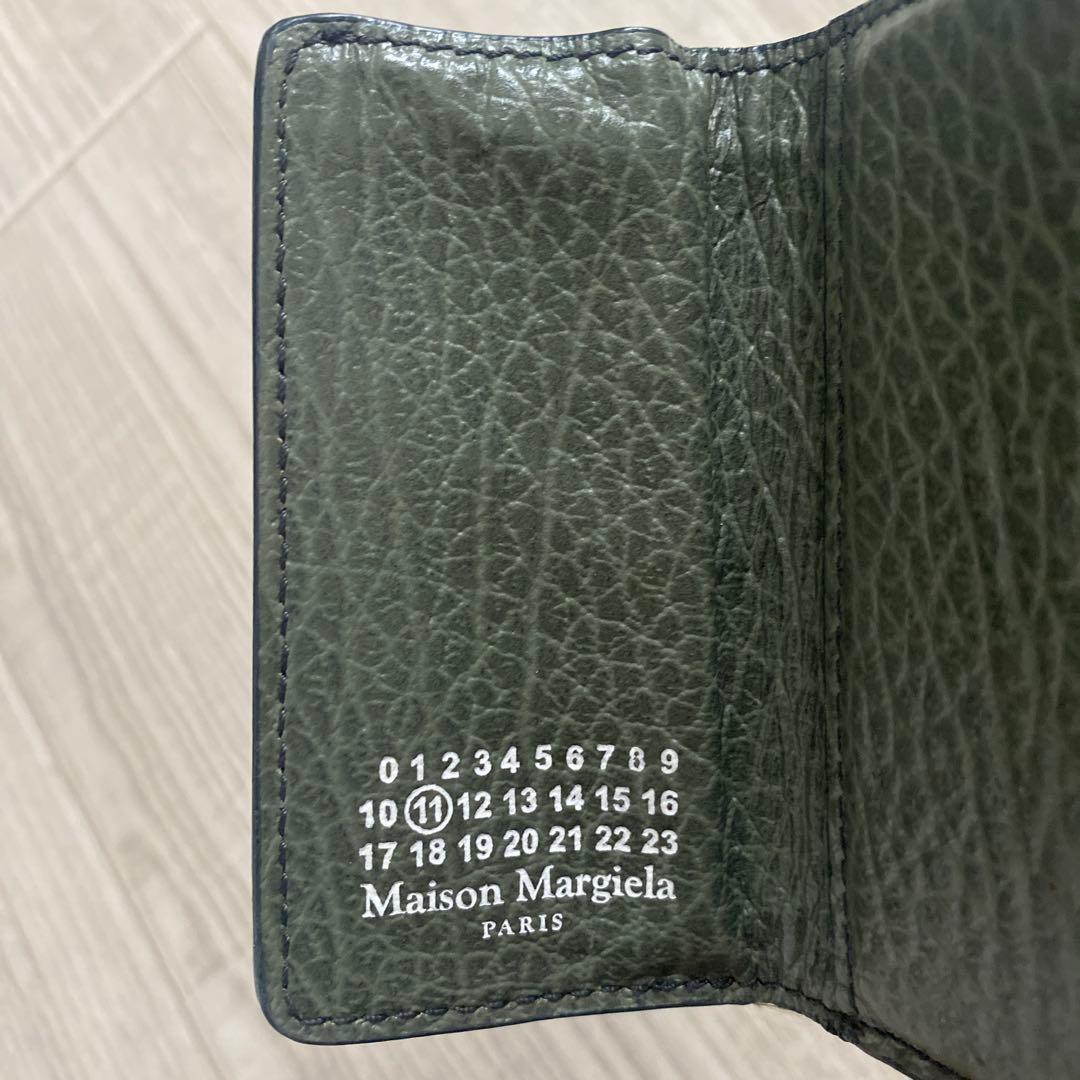 メゾンマルジェラ三つ折り財布