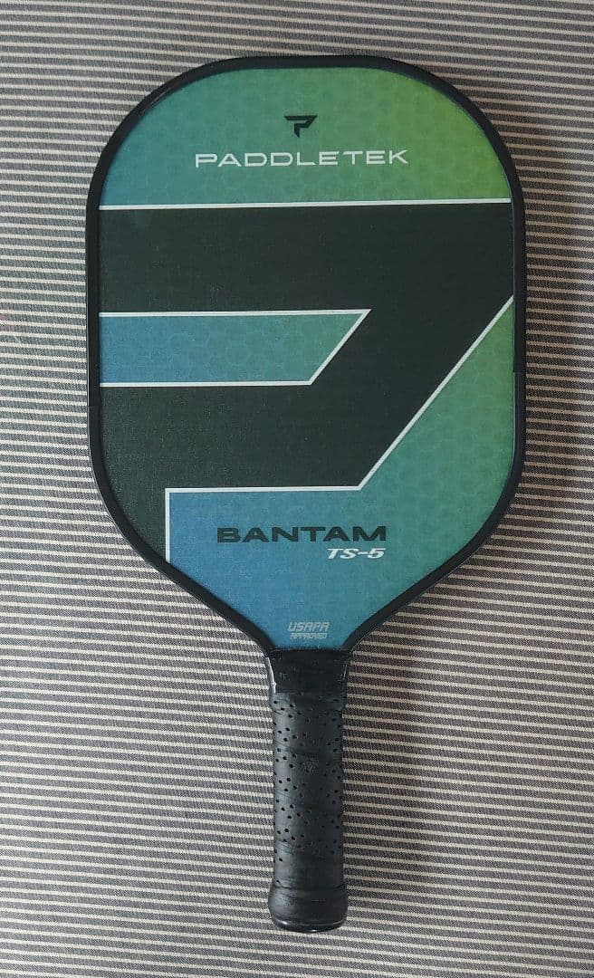 ピックルボール　パドル　女子世界NO1 アナ・リー・ウォーターズ　モデル