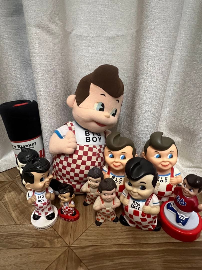 bigboy ビッグボーイ　フィギュア　ライト　貯金箱　ブランケット　11体