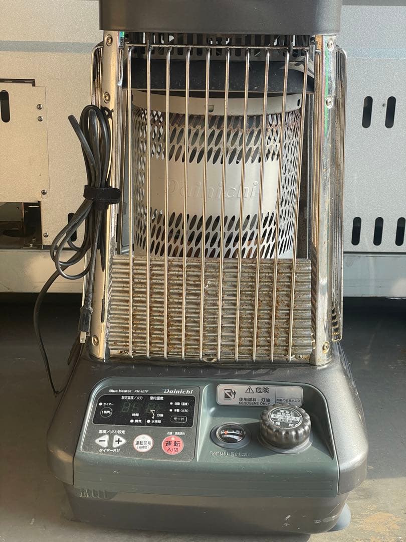 4*n様 ストーブ　業務　現場　灯油　ヒーター　ダイニチ
