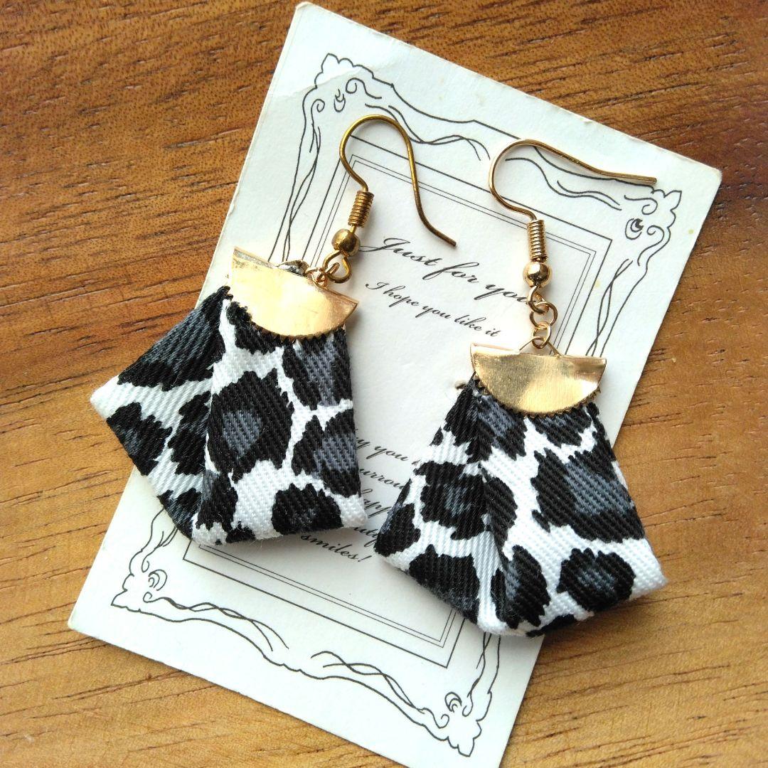 再販26　レオパード　タッセル　リボン　ヒョウ柄　グレー　ピアス　イヤリング