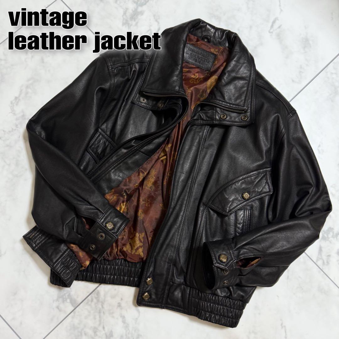 古着　ヴィンテージ　レザージャケット　短丈　本革　レザー　ボンバージャケット　黒