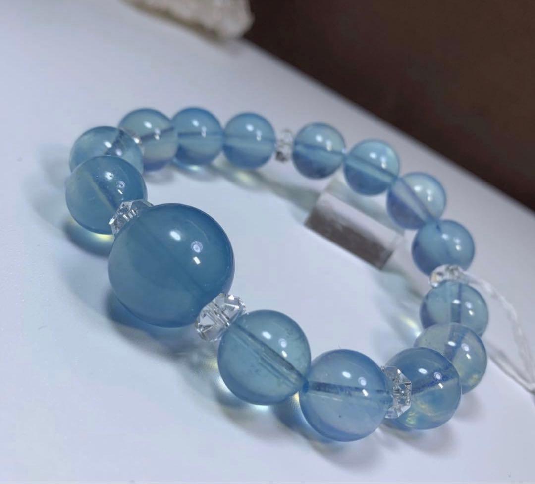先行SALE☆アクアマリン・デザインブレスレット
