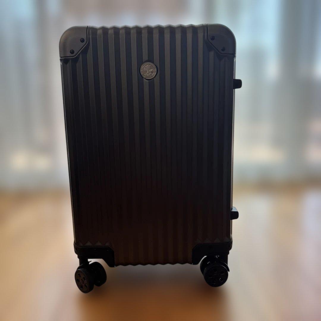 値下げしました　メルセデス・ベンツ　AMG オリジナル　スーツケース