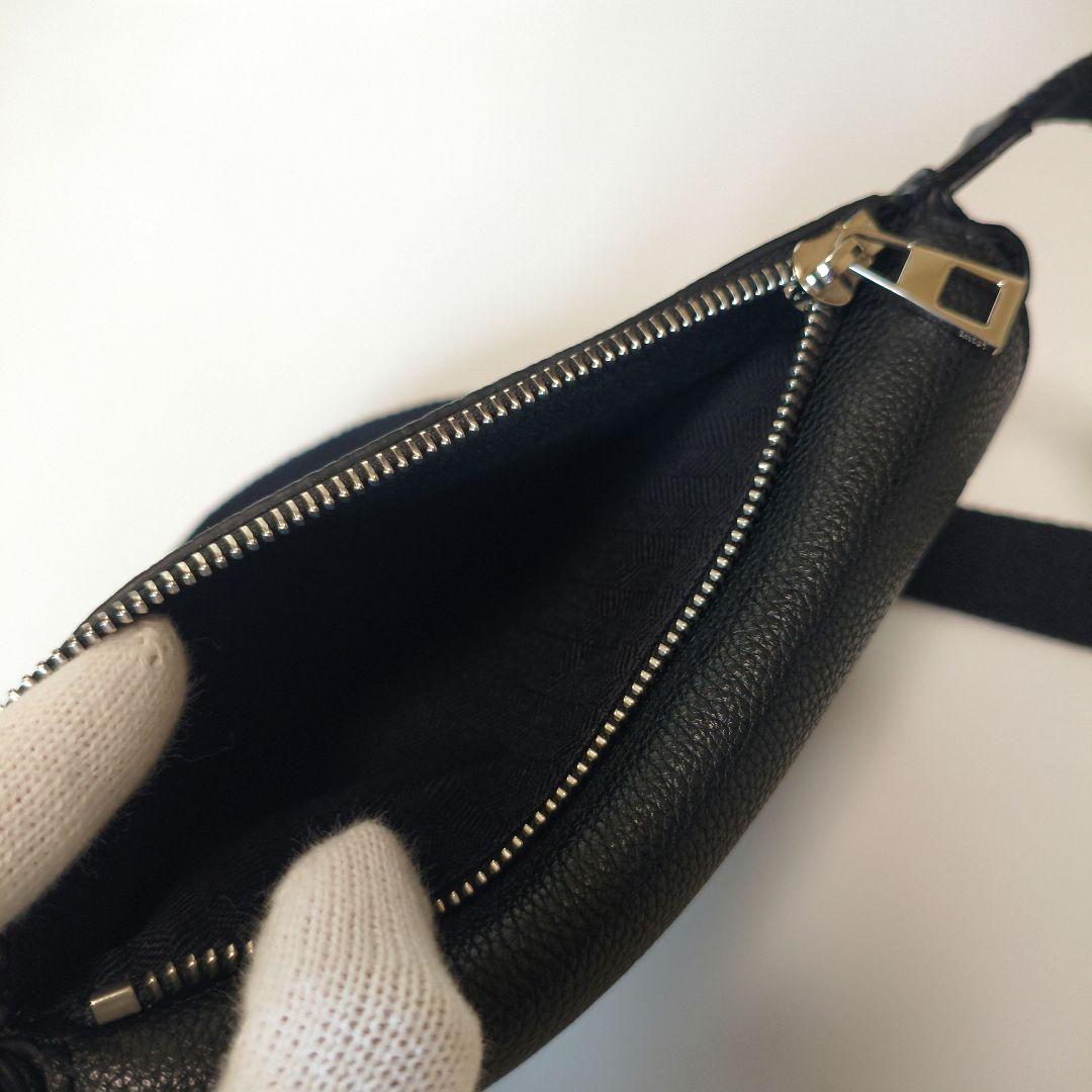 【seiandh】 ロエベ アナグラム　ミリタリーバムバッグ　ボディバッグ