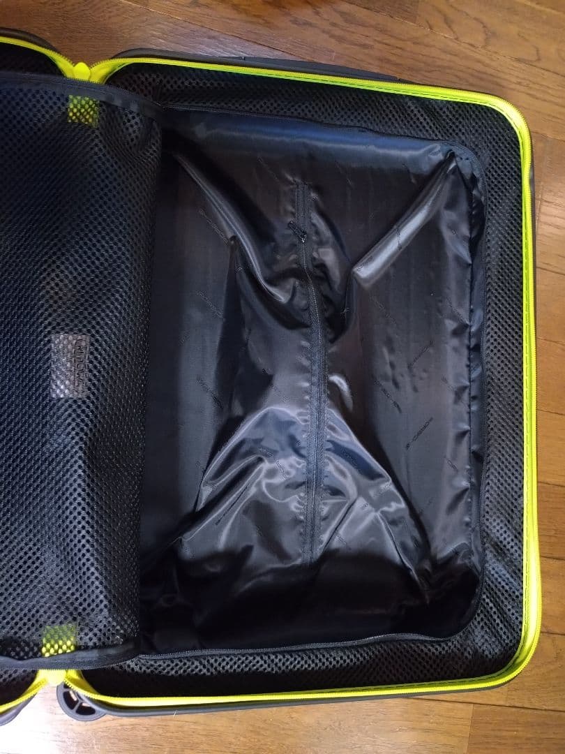 RIMOWA PORSCHEデザイン サルサ/エッセンシャルキャビン