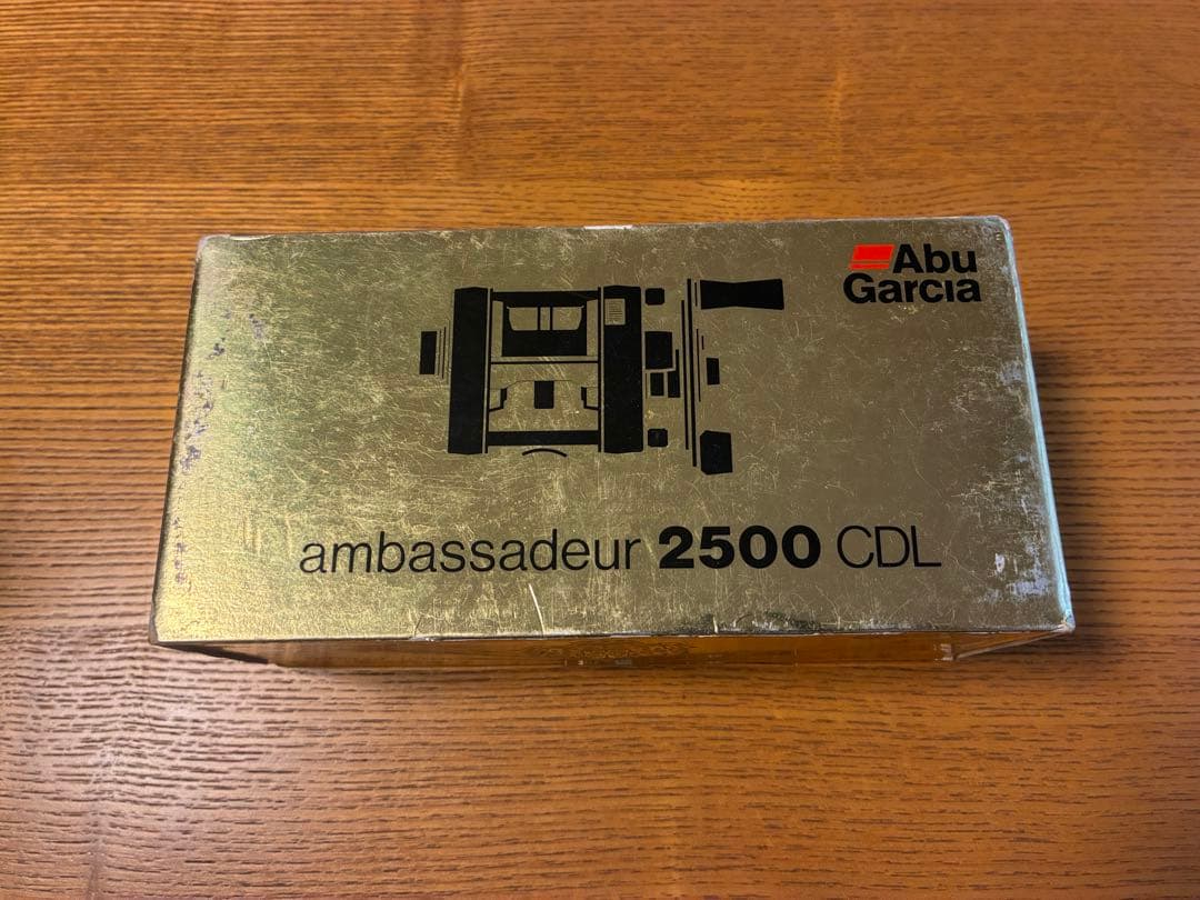 極美品　ABU　アブ　アンバサダー　2500CDL　金黒　アブガルシア