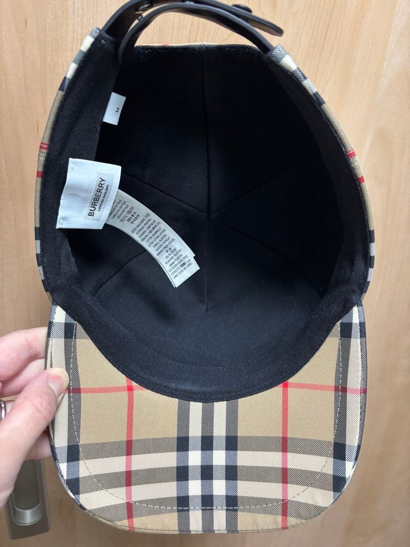 Burberry ベースボールキャップ チェック柄　Mサイズ