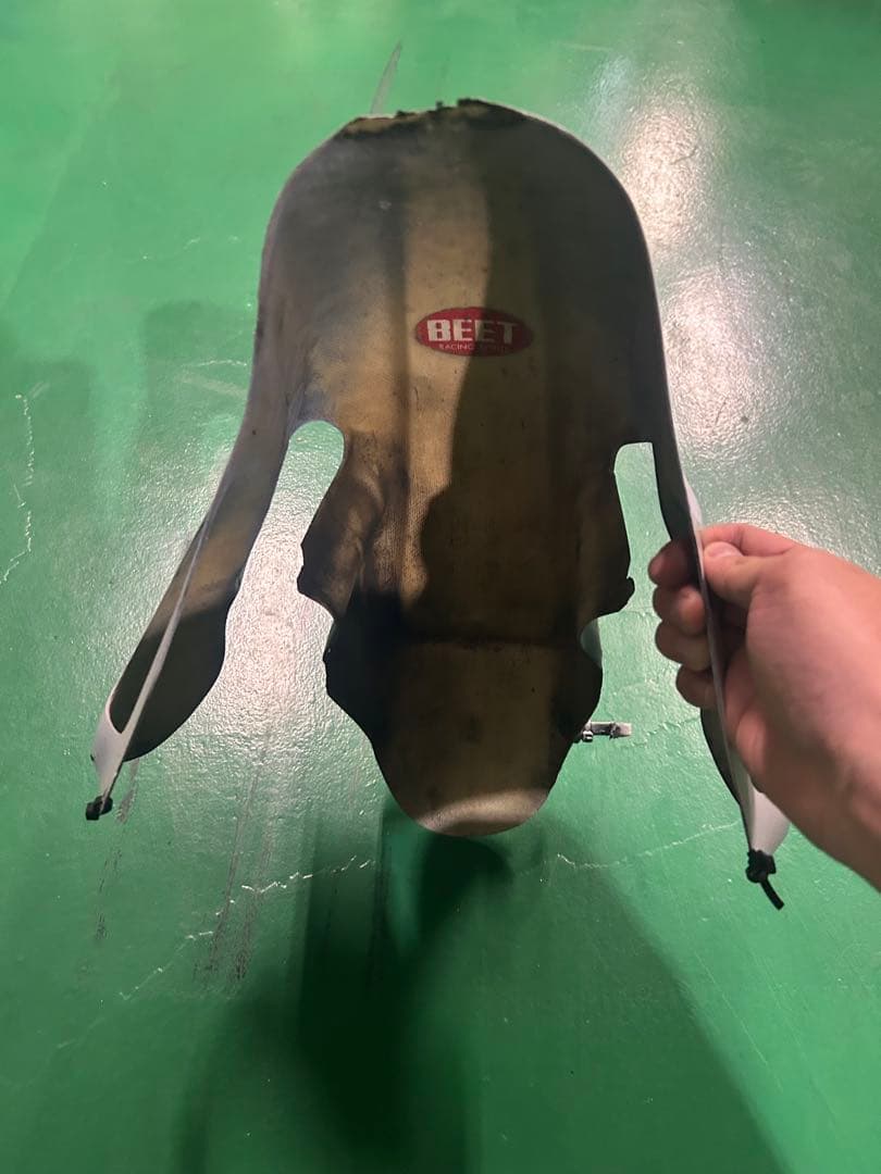 xjr400 エアロシャーク BEET 削れあり