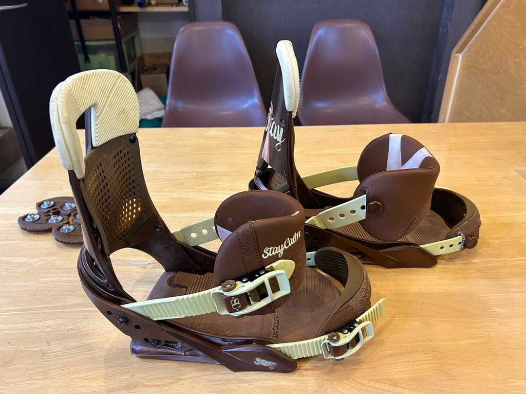 BURTON BINDING　STAY CALM Mサイズ