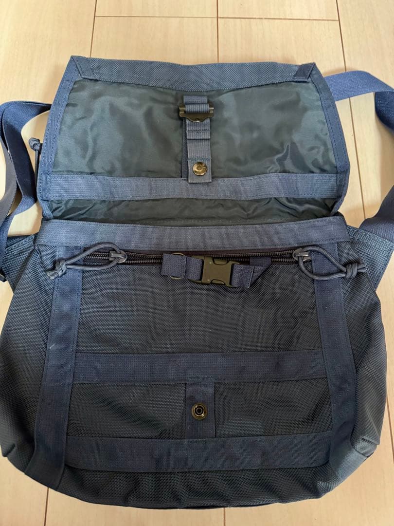 BRIEFING × BEAMS PLUS 別注 メッセンジャーバック