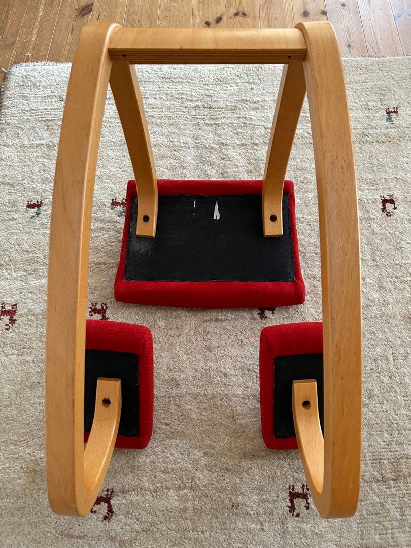 STOKKE（現Varier）のバランスチェア「バリアブル」