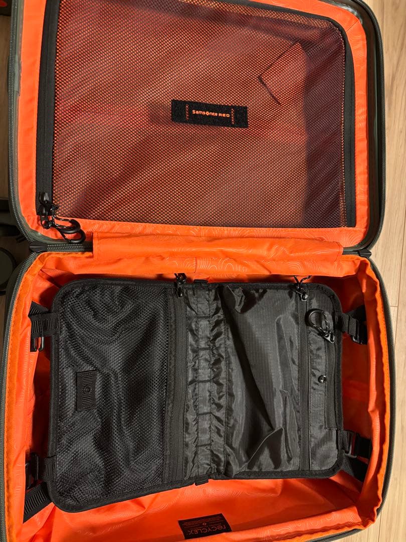 Samsonite RED 小型キャリーケース　カーキ