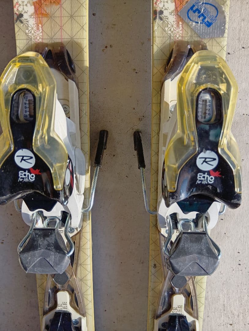 レディース スキー板１５４Cm　Rossignol Attraction