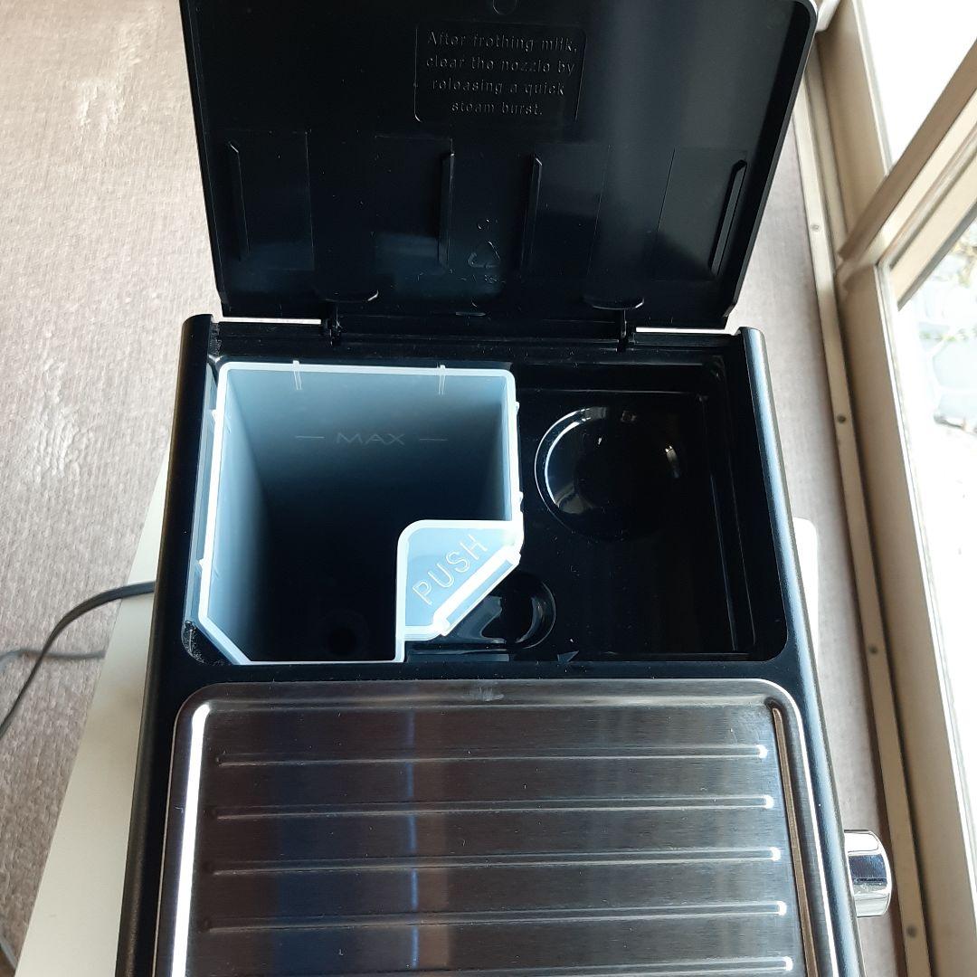 DeLonghi エスプレッソマシン ECP3220J