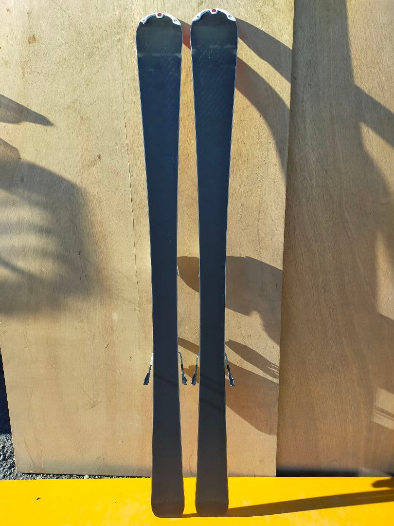 Volkl フォルクル　Progressive Edge スキーバインディング付