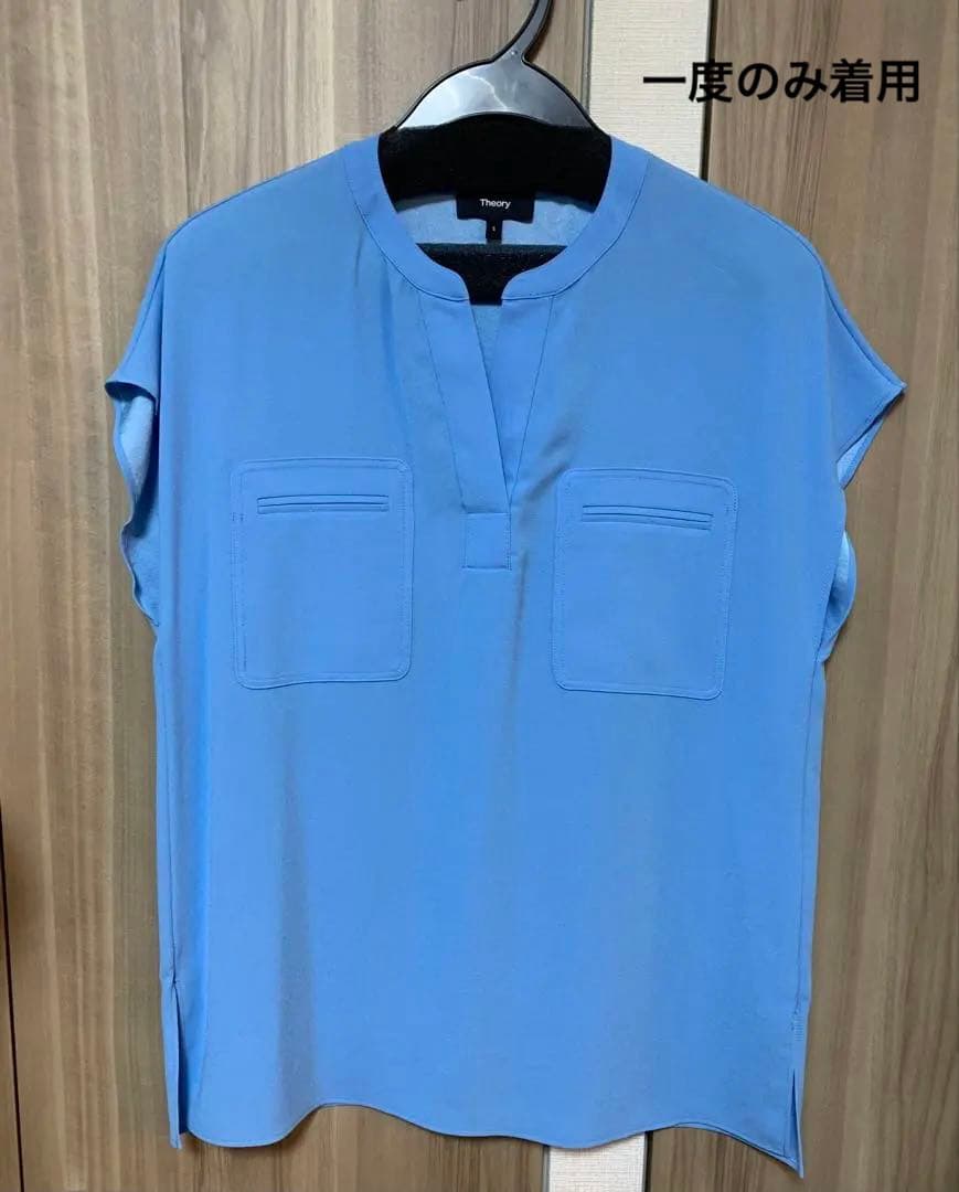 新品未使用タグ付きTheory POWDER CREPE ブラウスその他2点