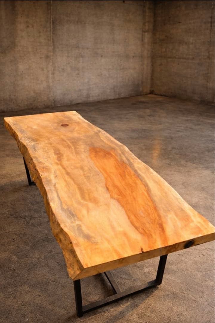 栃　一枚板　ダイニングテーブル