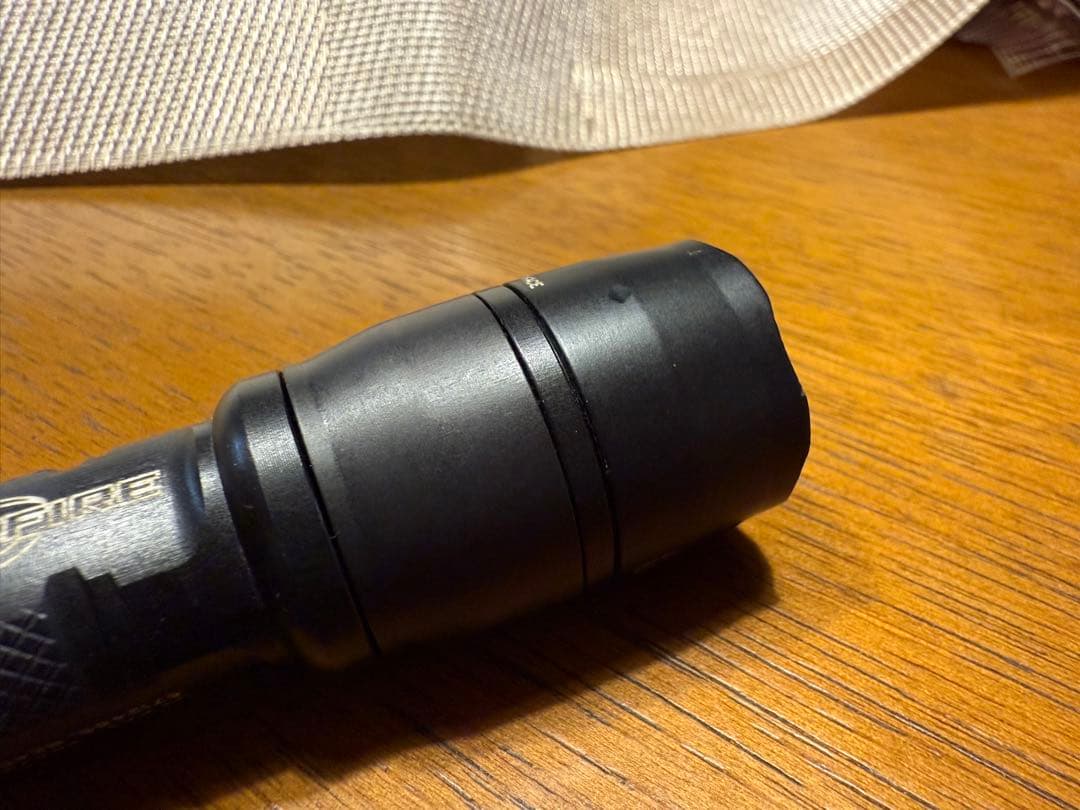 SUREFIRE E1B BACKUP MV 懐中電灯