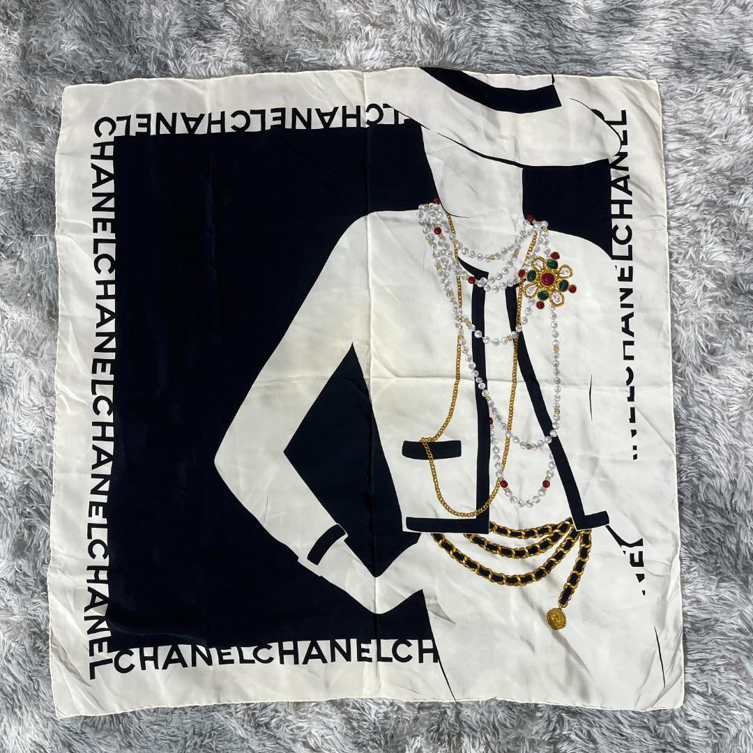 [大人気]　シャネル　ＣＨＡＮＥＬ　スカーフ　シルク　ココマーク　大判