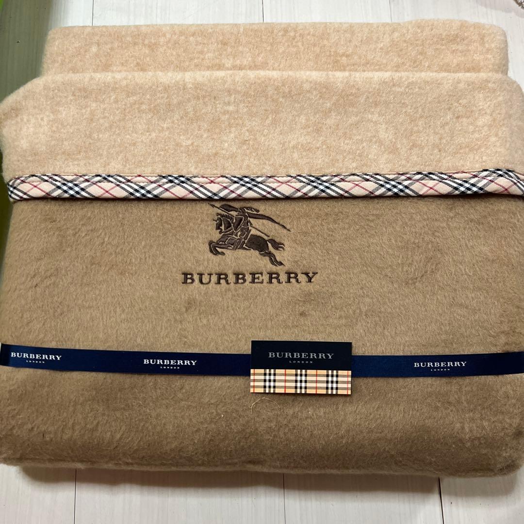 BURBERRY ベージュ ブランケット