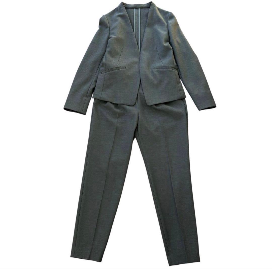 極美品　グリーンレーベル ノーカラー パンツスーツ38 グレー　洗える