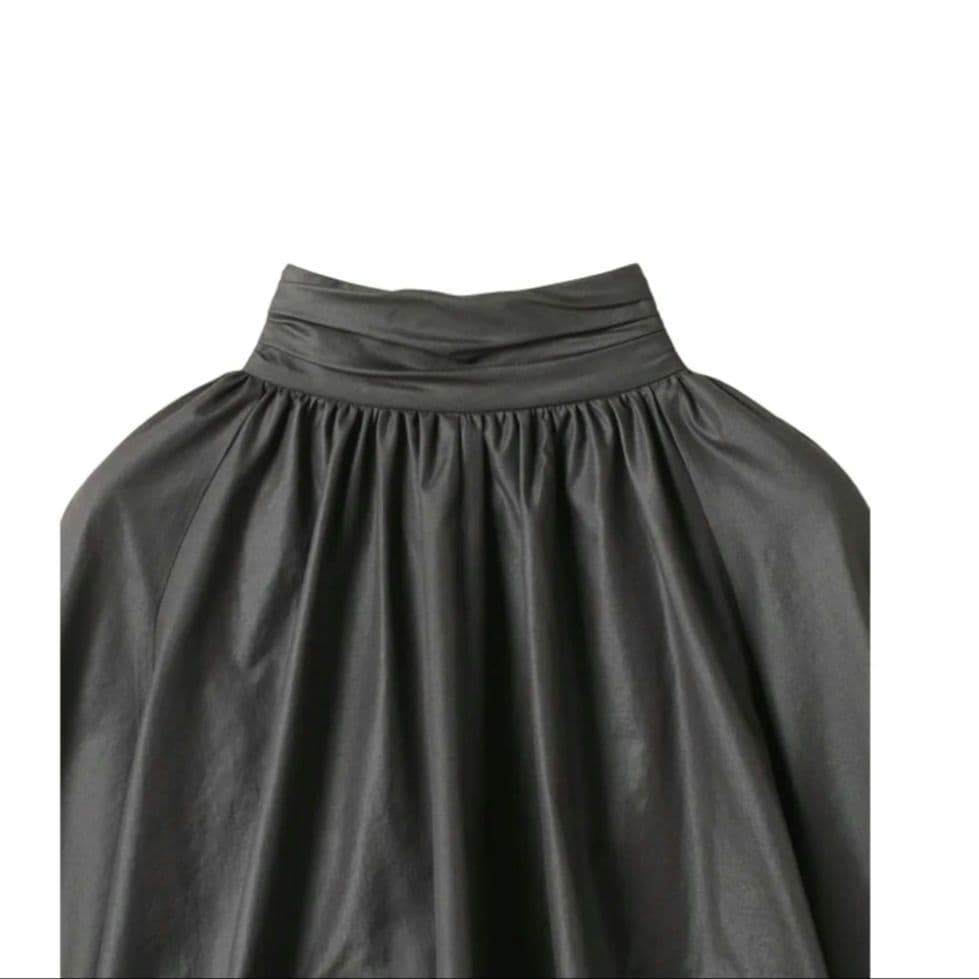 アニュアンス anuans ギャザーディテールデザインブラウス　チャコールグレー