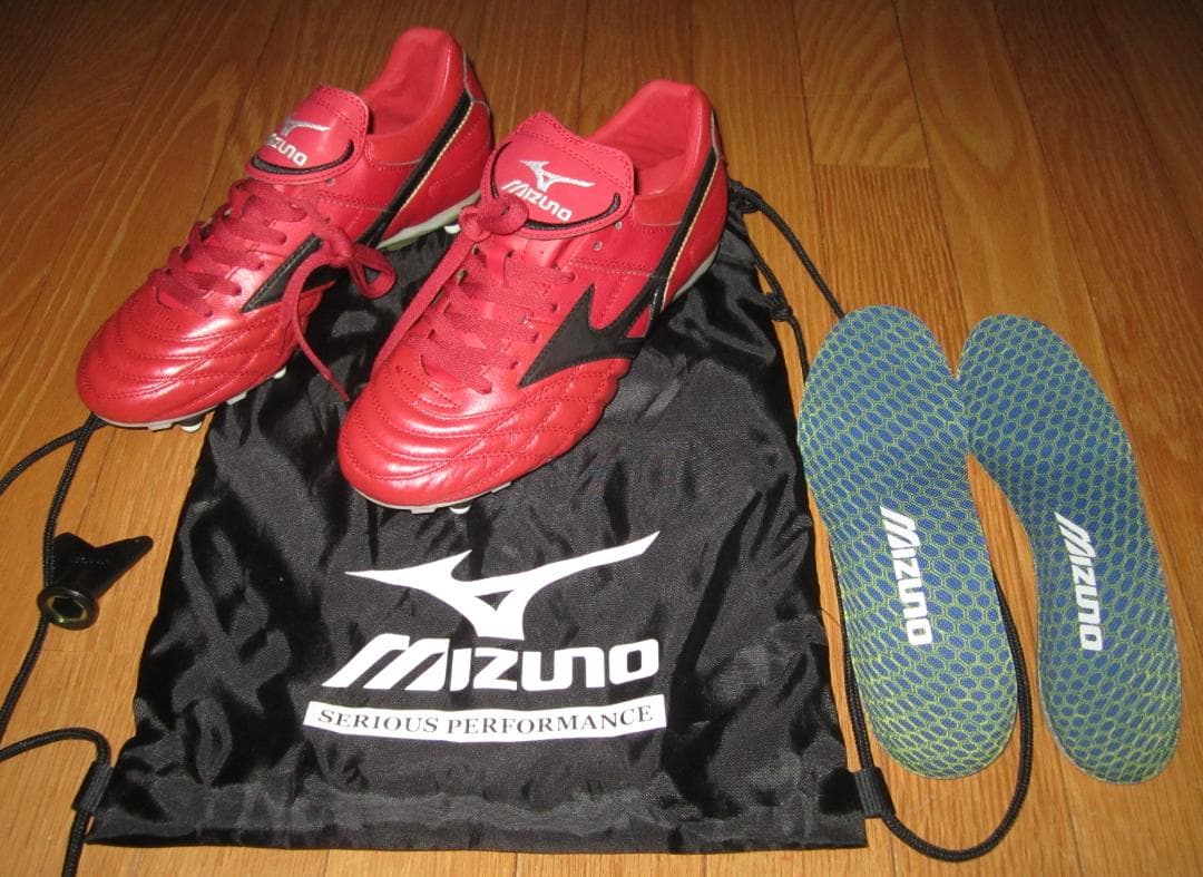 入手困難！新品！MIZUNO(ミズノ)のスパイク「ウェーブカップ 021 Si」