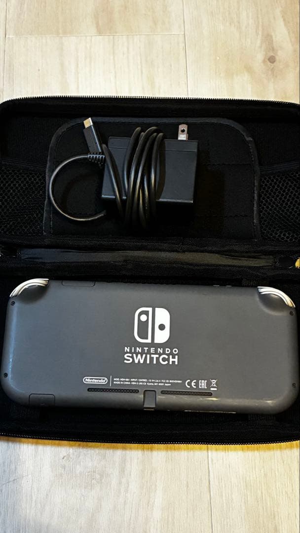 Nintendo Switch Lite グレー 充電器・ケース付