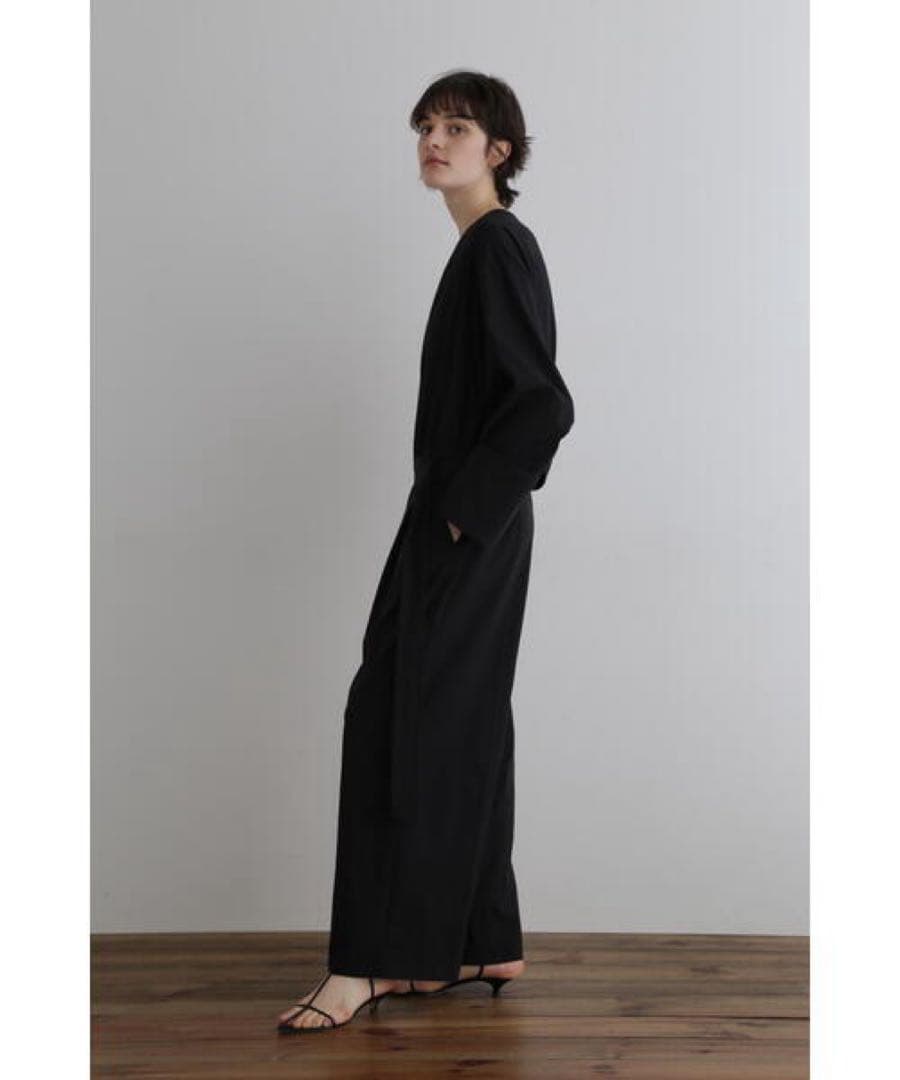 定価46200円 LE PHIL ストレッチジャージーオールインワン 美品