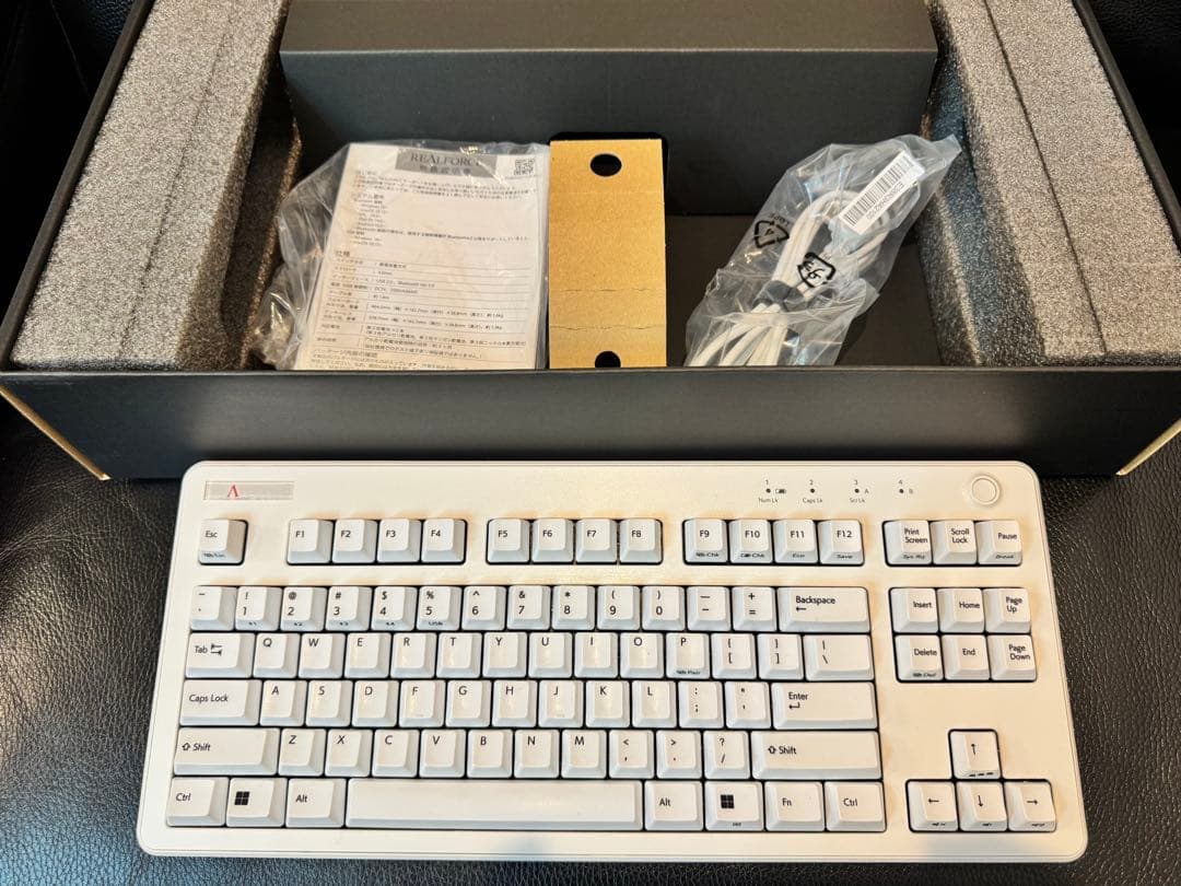Realforce R3キーボードR3HD21英語配列 テンキーレス