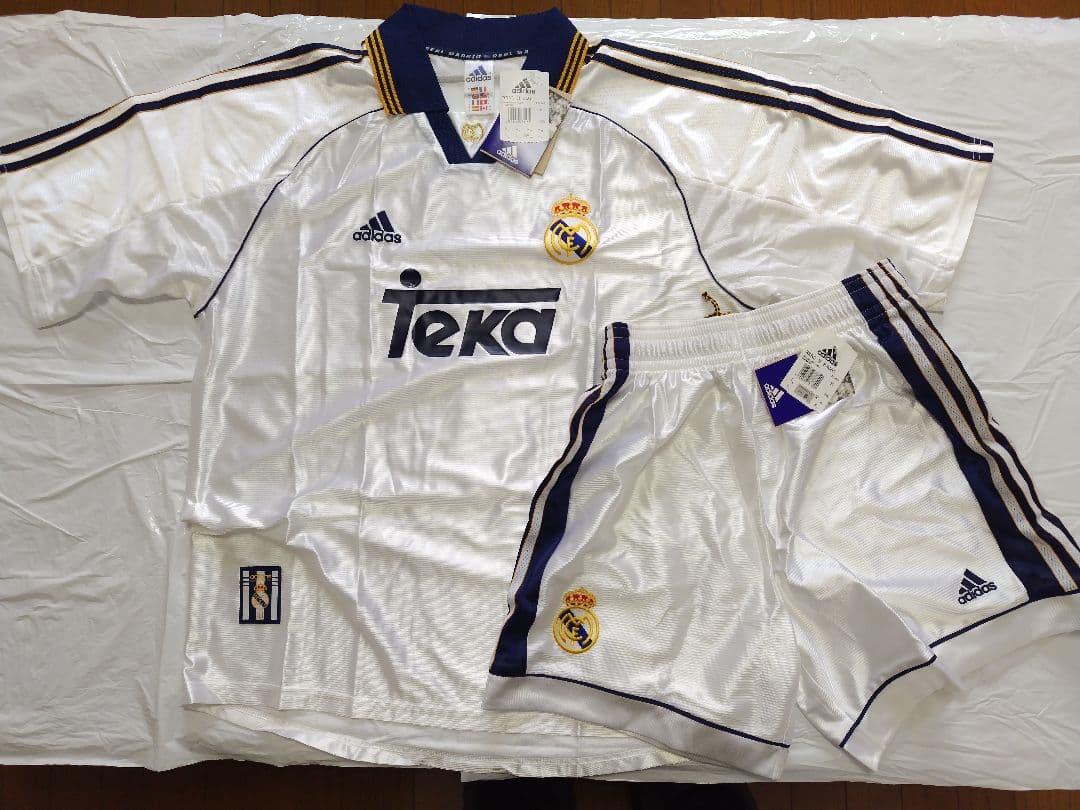 adidasレアル・マドリード98/00ホーム シャツ、パンツセット 未使用品