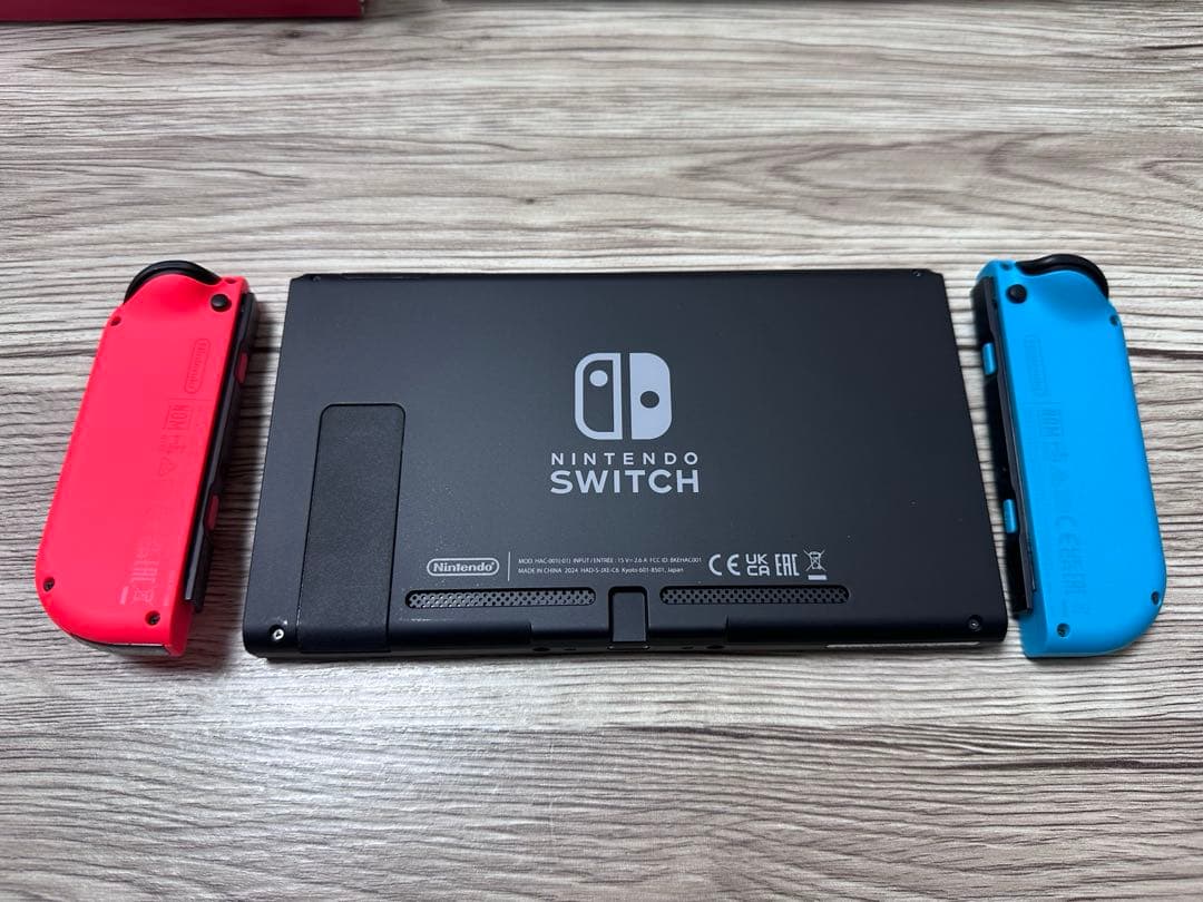 Nintendo Switch 本体 青赤 Joy-Con 画面保護グラス付
