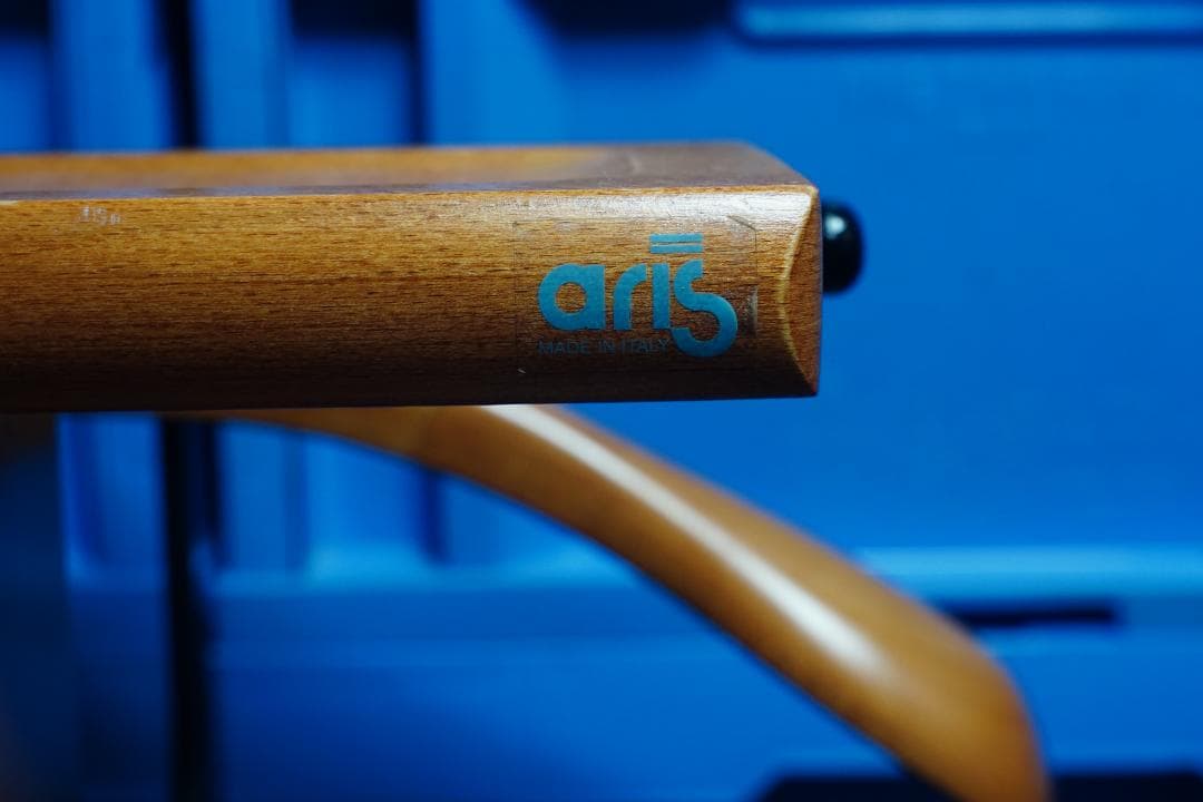 イタリア製 アリス ハンガー ラック aris スーツハンガー 伊製 無垢材