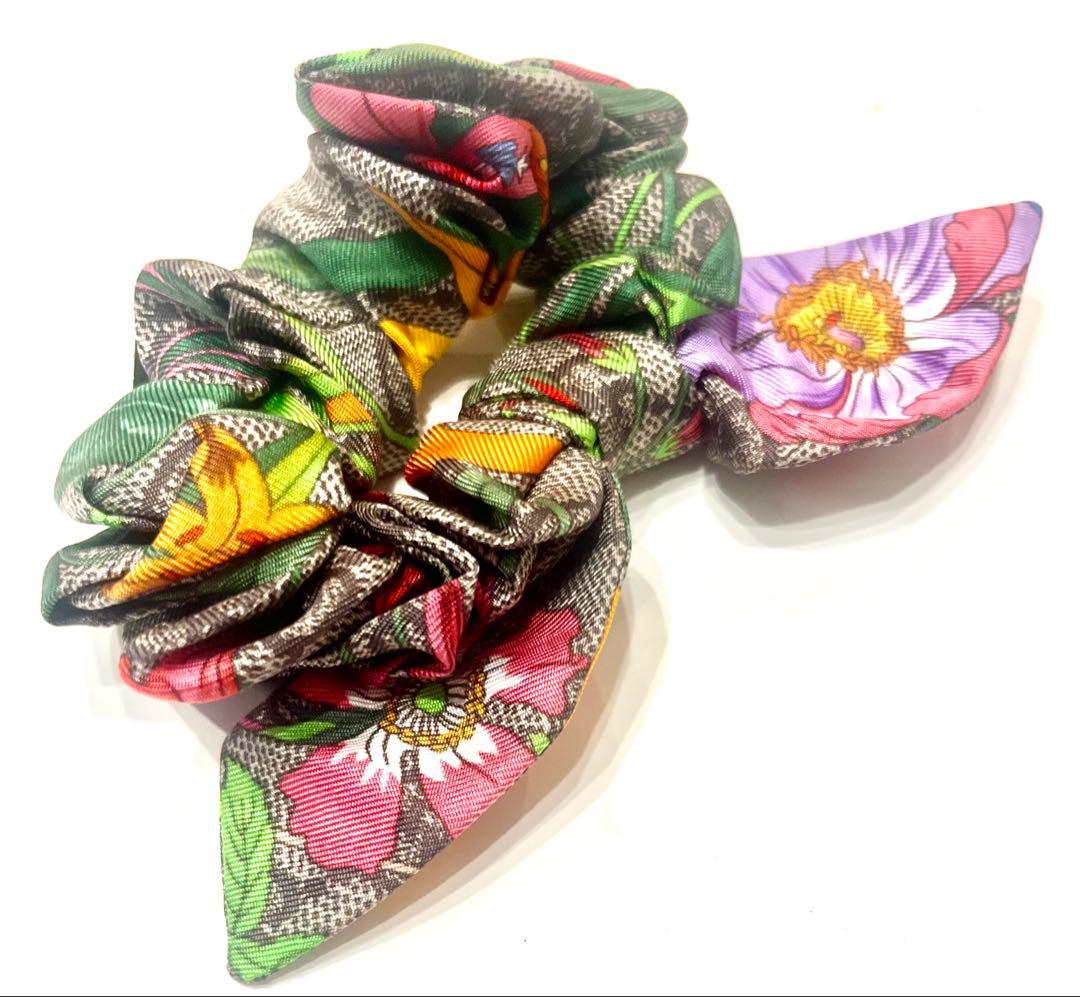 極美品☆グッチ GG柄シュシュ　ヘアゴム　ヘアアクセサリー リボン 花柄