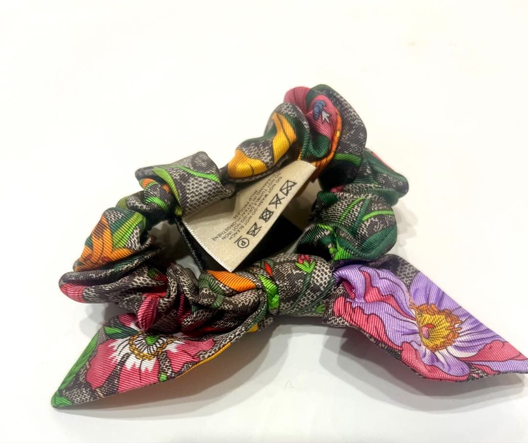 極美品☆グッチ GG柄シュシュ　ヘアゴム　ヘアアクセサリー リボン 花柄