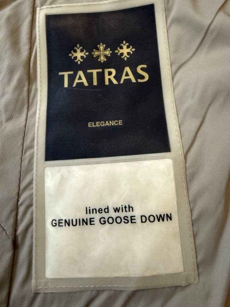 タトラス　美品　最終価格　グレー フード付き ロングダウンジャケット