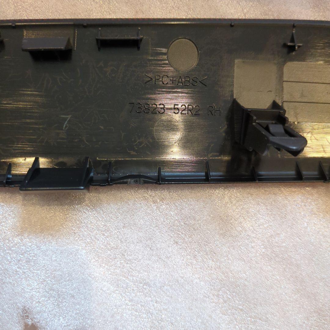 ZC33S 純正インパネガーニッシュ　新車外し